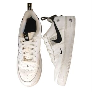 Nike Air Force 1 LV8 '07 Sneakers White And Black Nike's Women's Size 7.5
